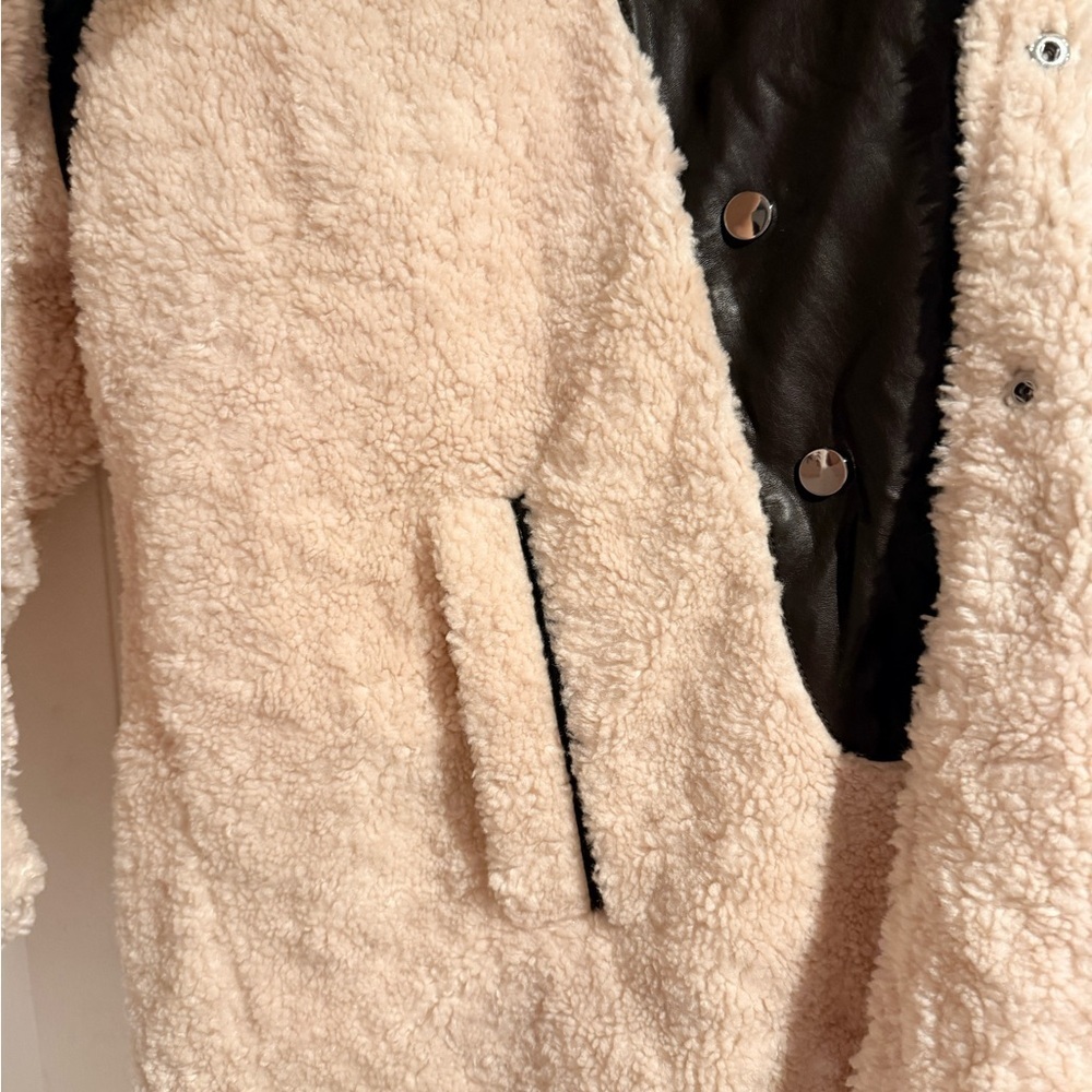 Xolani Faux Leather Patch Sherpa Coat - Picture 5 of 10